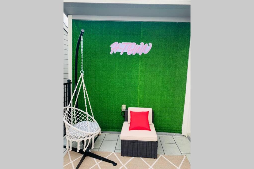 Amazing Rooftop! Downtown Skyline Views!!! Sleeps 15 Houston Exterior foto