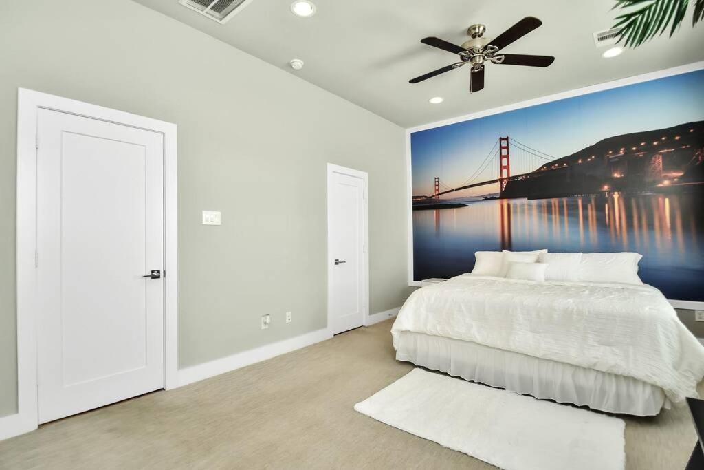 Amazing Rooftop! Downtown Skyline Views!!! Sleeps 15 Houston Exterior foto