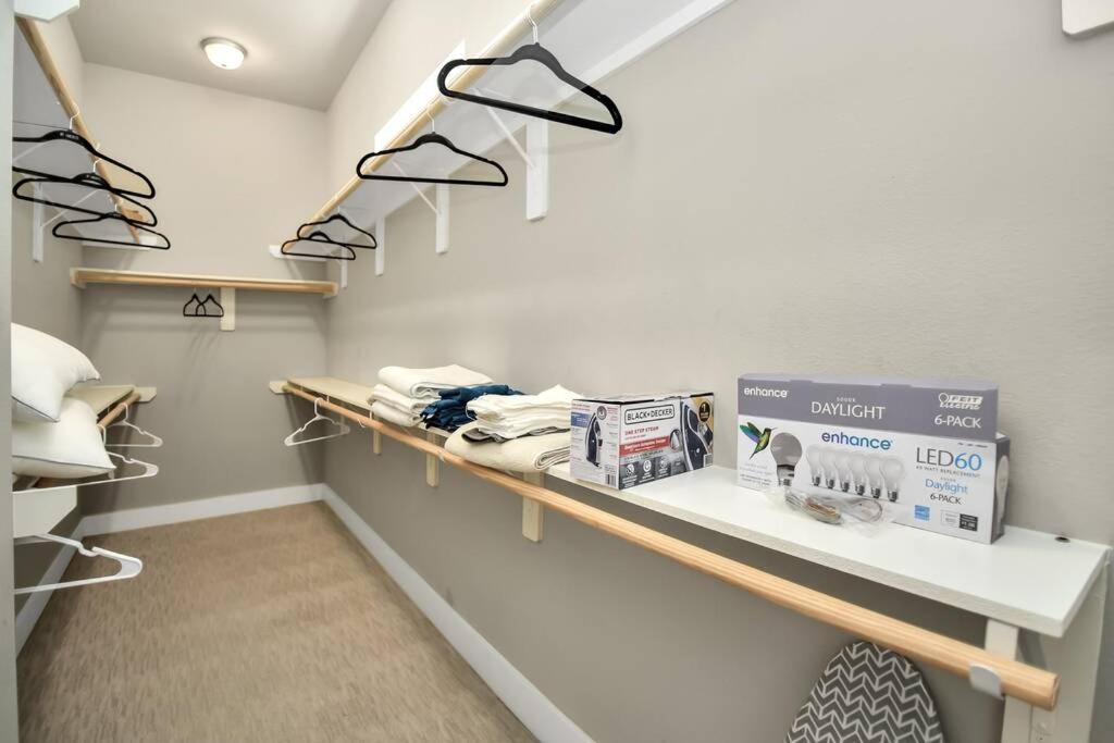 Amazing Rooftop! Downtown Skyline Views!!! Sleeps 15 Houston Exterior foto